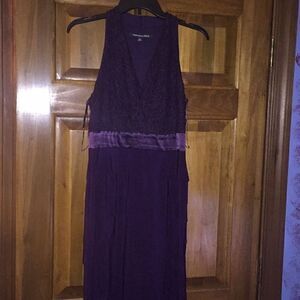 Women’s size 6 dress knee length